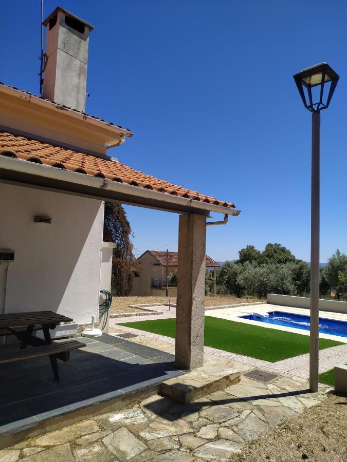 Alojamento Rural De Vales Vales  外观 照片